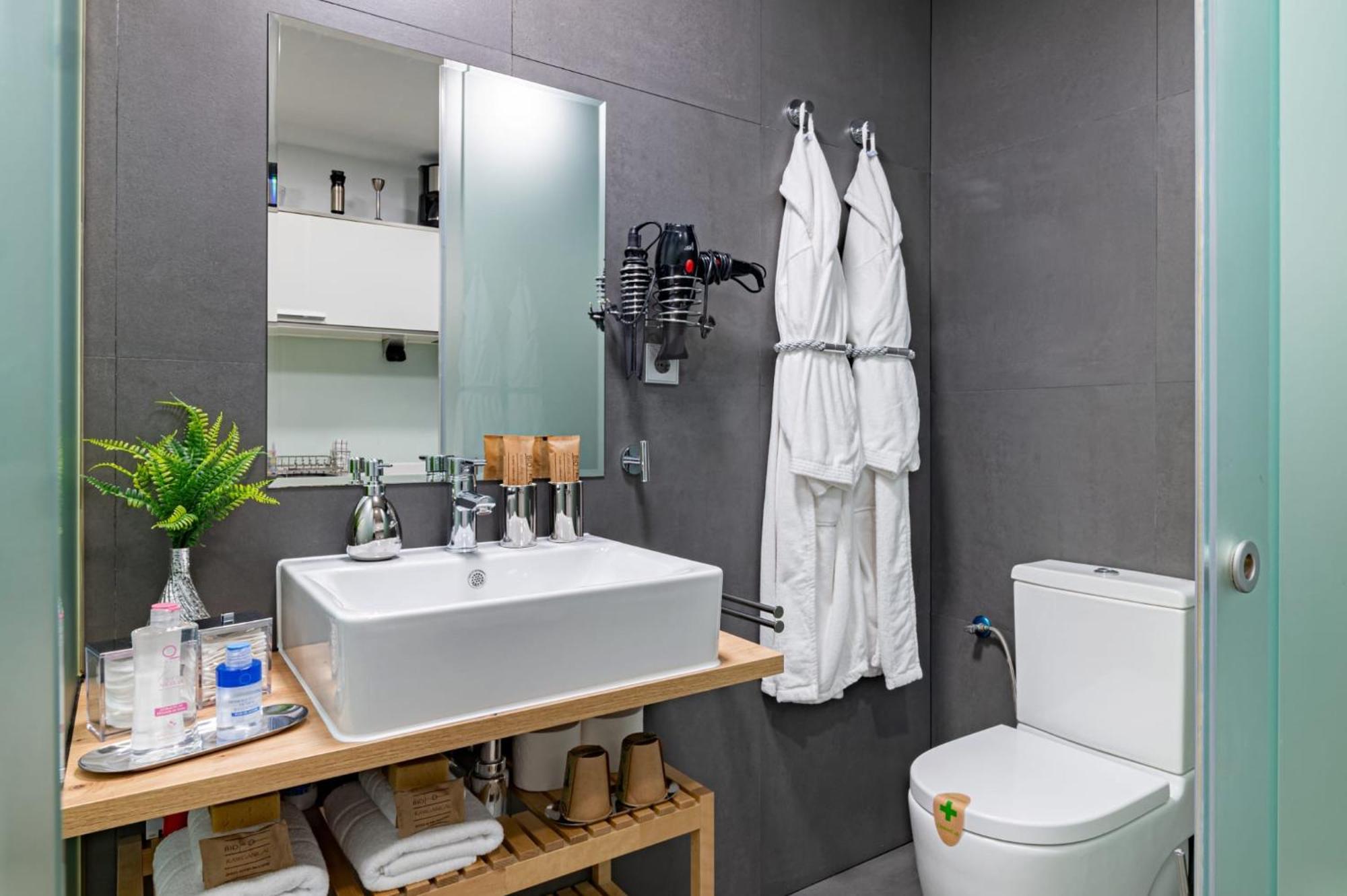 Modern Loft Near Puerta Del Sol Apartment Мадрид Екстериор снимка